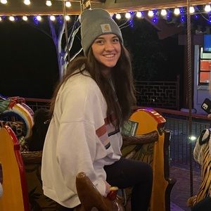 Meet your Posher, Caroline